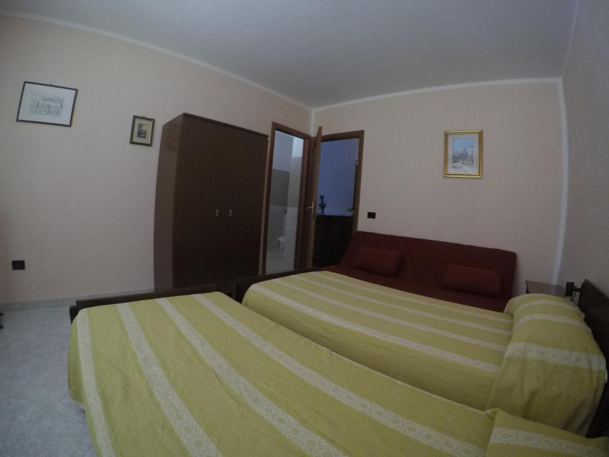 B&B Bassu Bosa Exterior foto