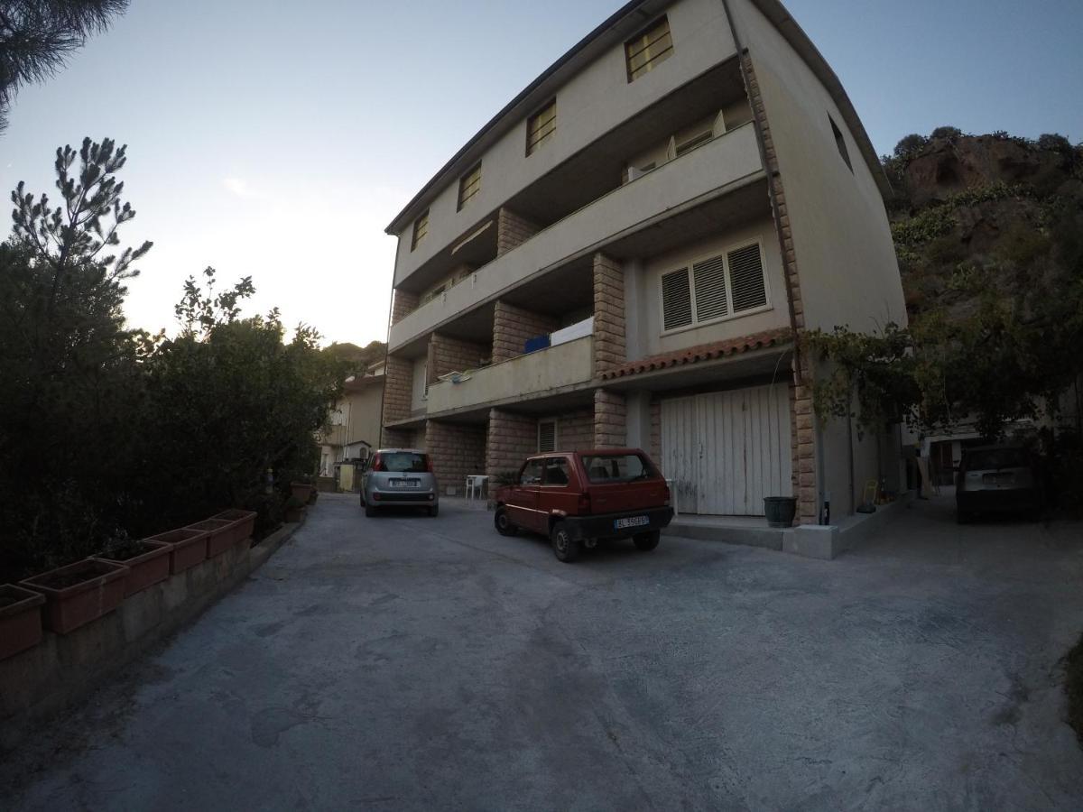 B&B Bassu Bosa Exterior foto
